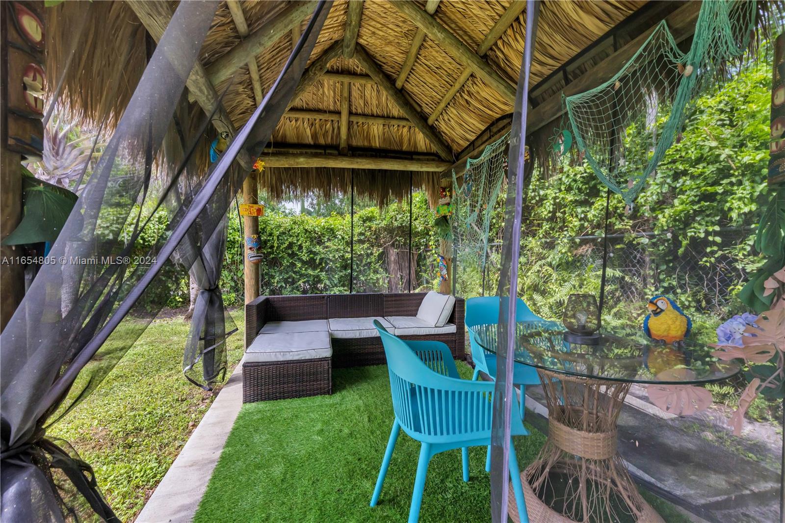 SUNSET TRAILS - Residential