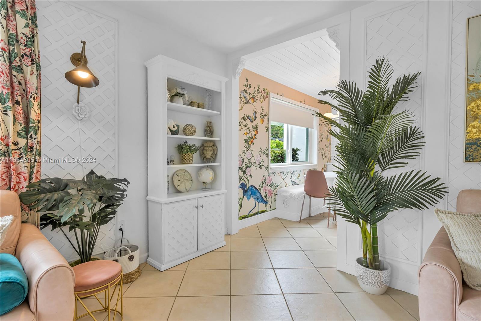 SUNSET TRAILS - Residential