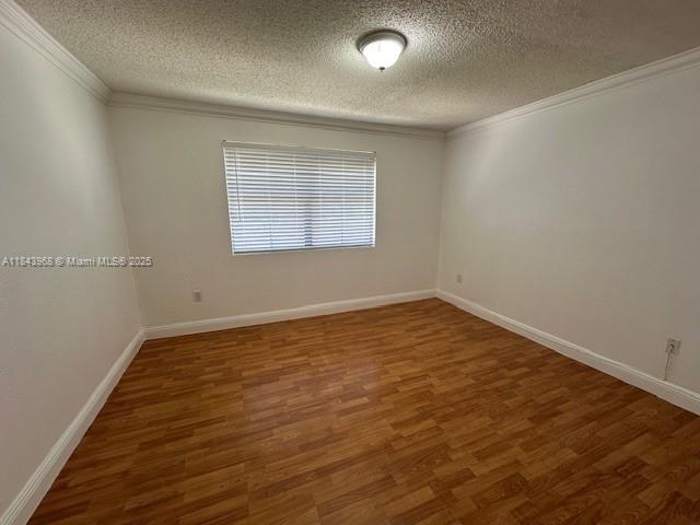 VISTA LAGO AT THE HAMMOCKS - Residential