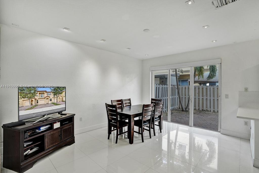 COURTS AT TUSCANY WEST - Residential