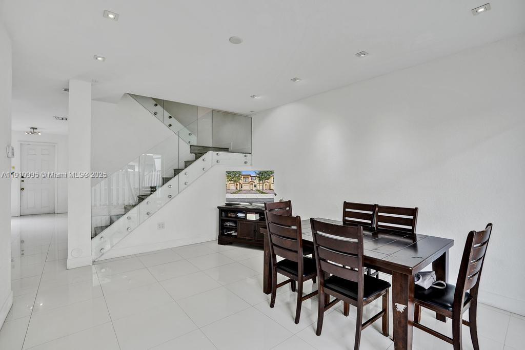 COURTS AT TUSCANY WEST - Residential