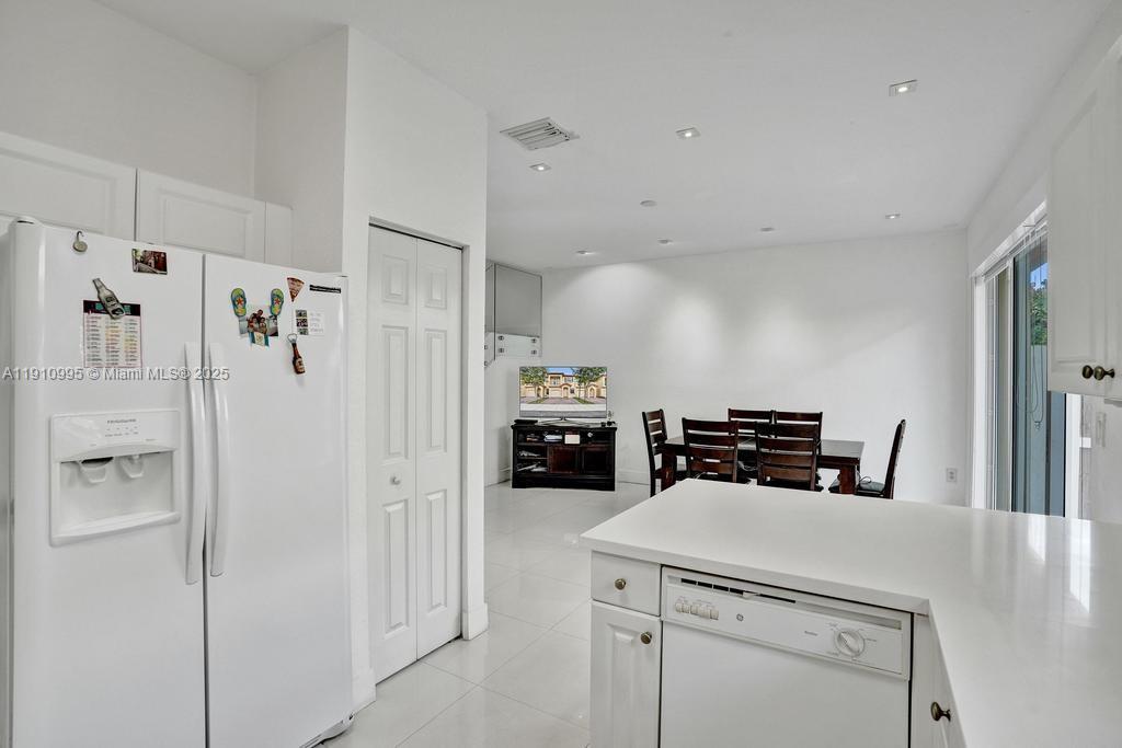 COURTS AT TUSCANY WEST - Residential