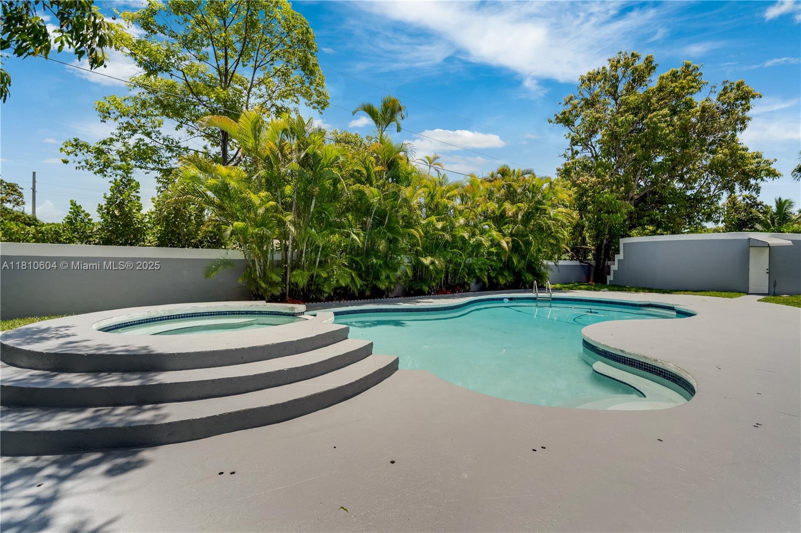 WINDEMERE WOODE - Residential