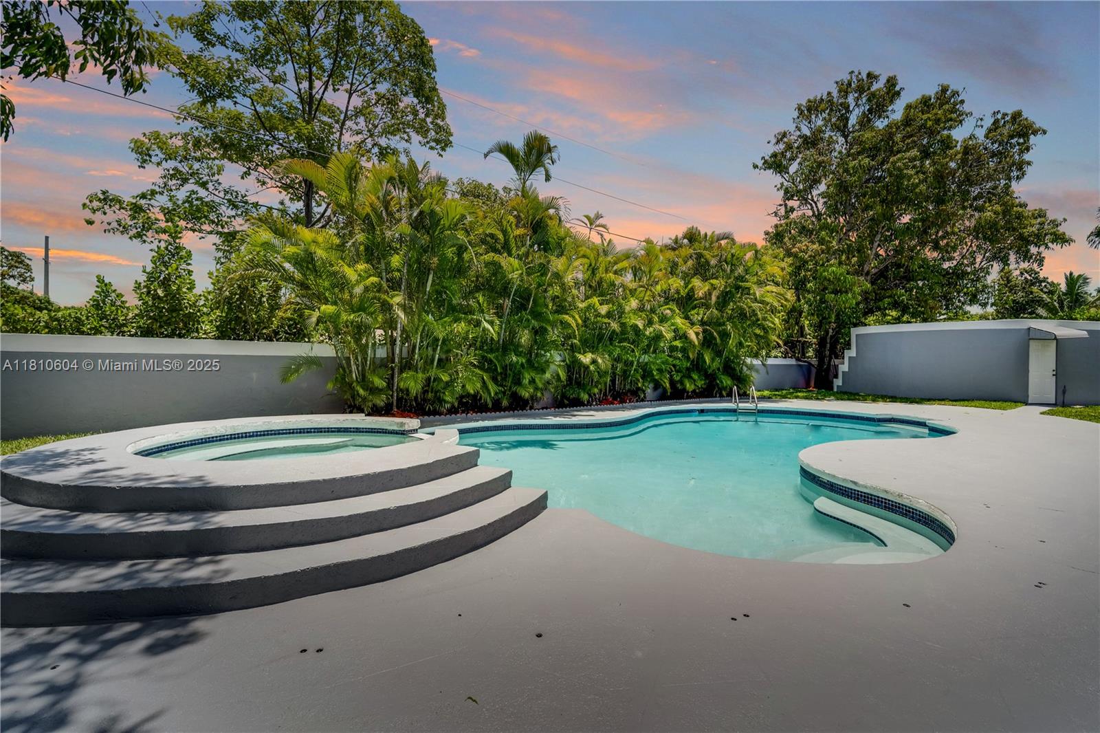 WINDEMERE WOODE - Residential