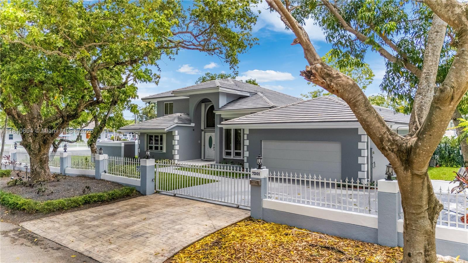 WINDEMERE WOODE - Residential