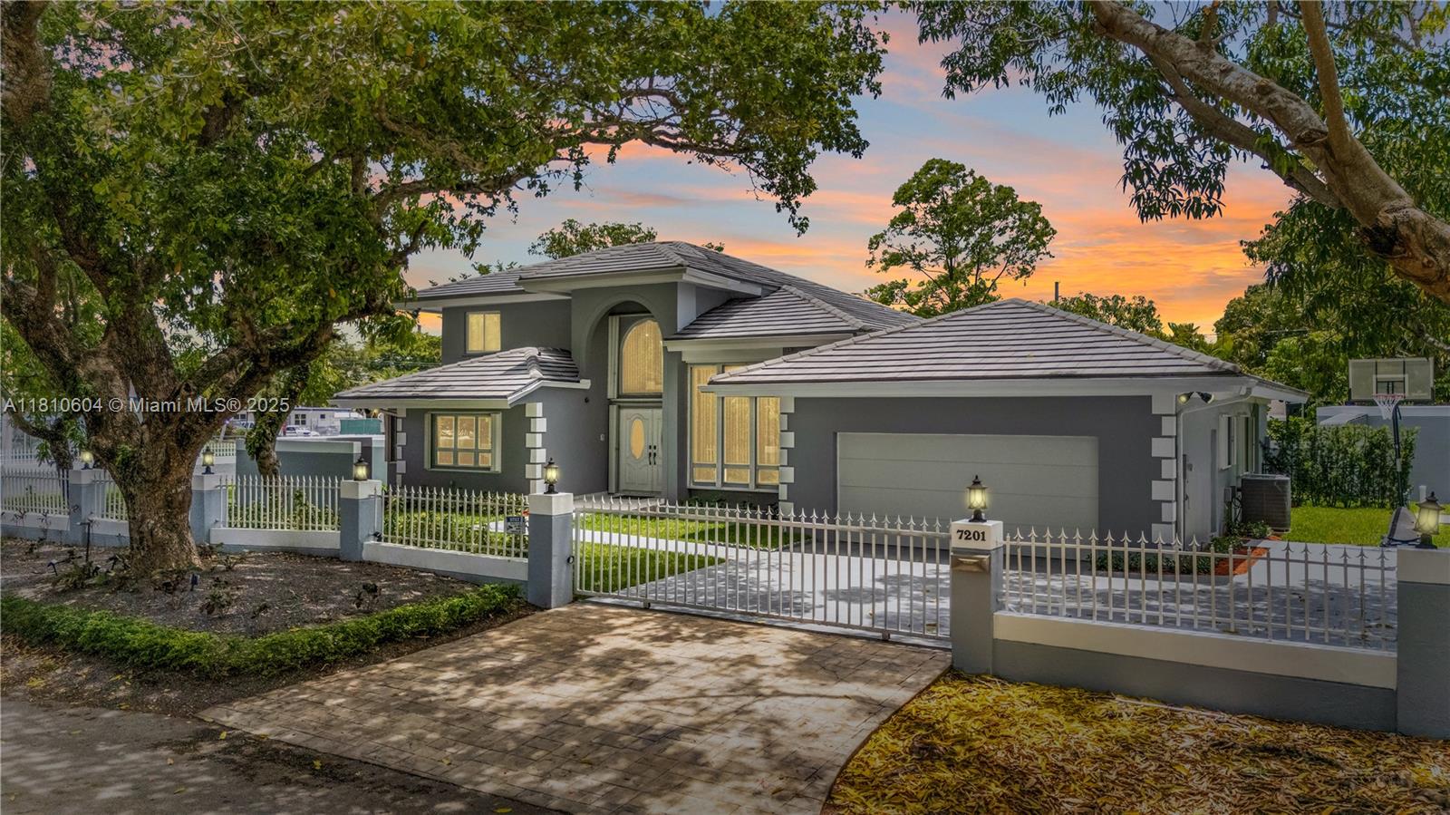 Property for Sale at 7201 Sw 84th Pl, Miami, Broward County, Florida - Bedrooms: 4 
Bathrooms: 3  - $1,650,000