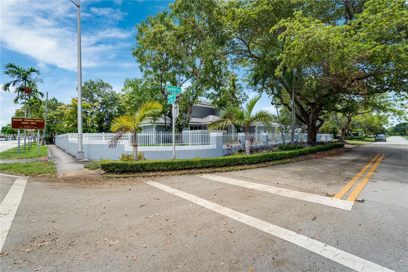 WINDEMERE WOODE - Residential