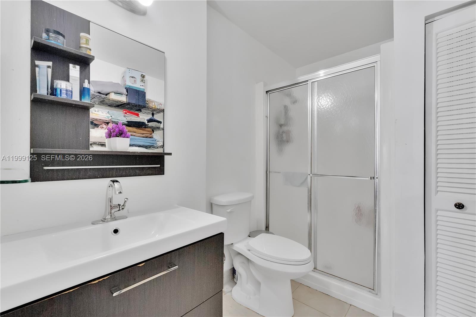 NOB HILL AT WELLEBY CONDO - Residential