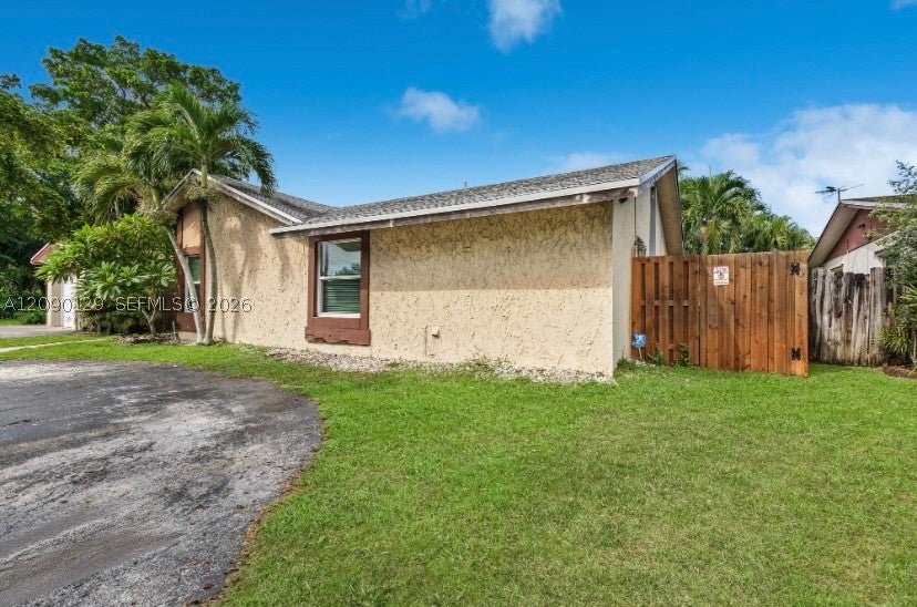 281 SW 83rd Ave