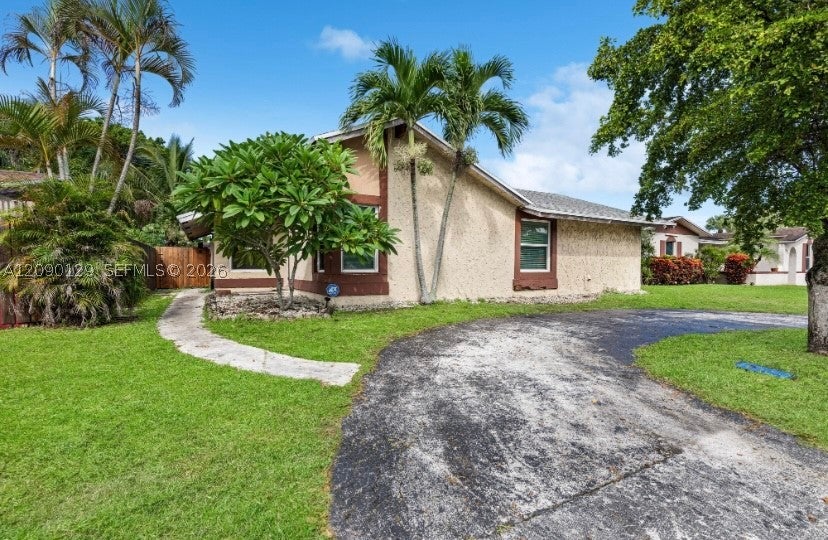 281 SW 83rd Ave