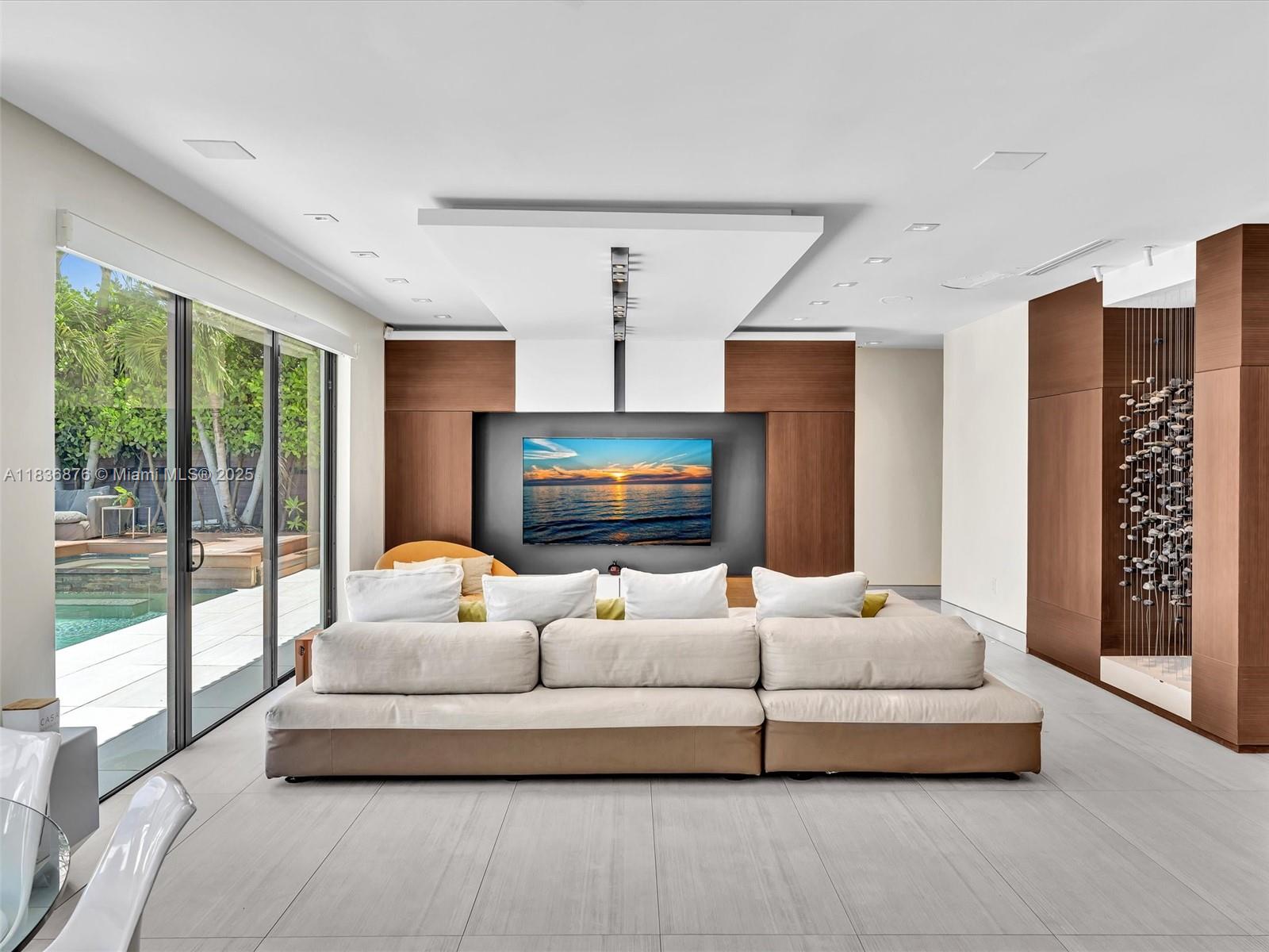 HIGHLAND LAKES EAST - Residential