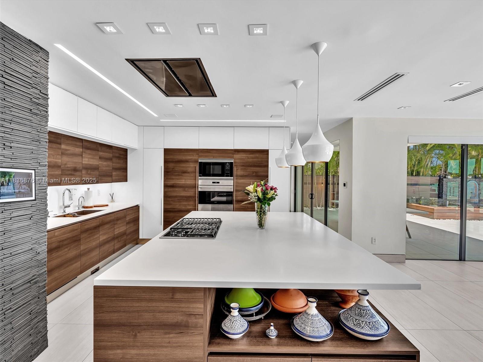 HIGHLAND LAKES EAST - Residential