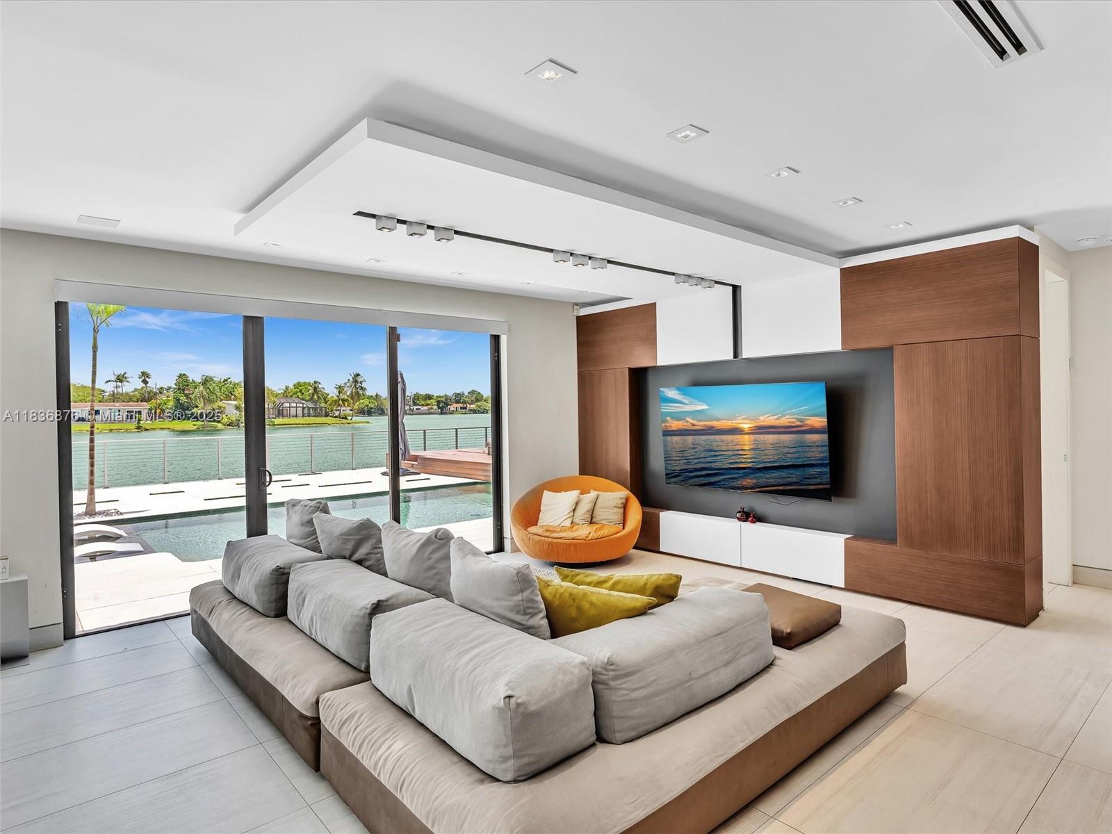 HIGHLAND LAKES EAST - Residential