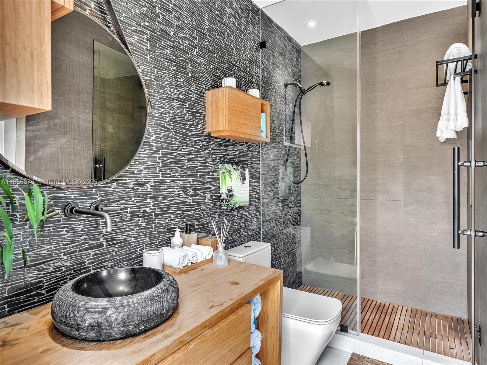 HIGHLAND LAKES EAST - Residential