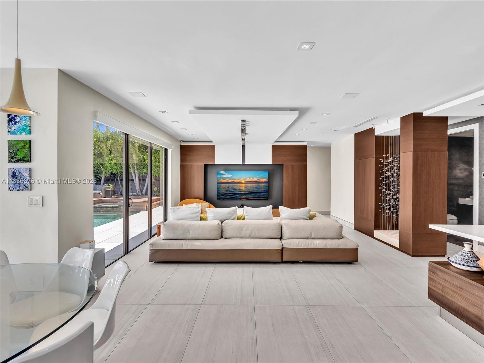 HIGHLAND LAKES EAST - Residential