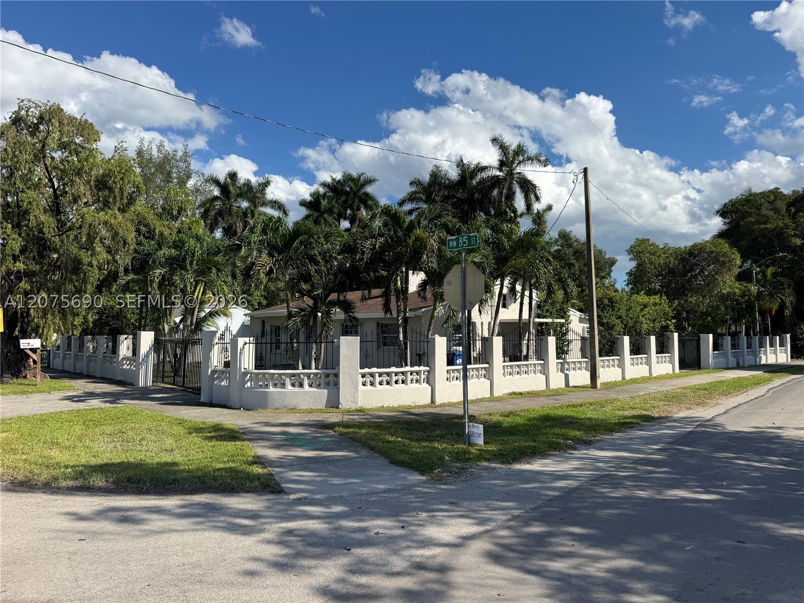 88 NW 85th St 1