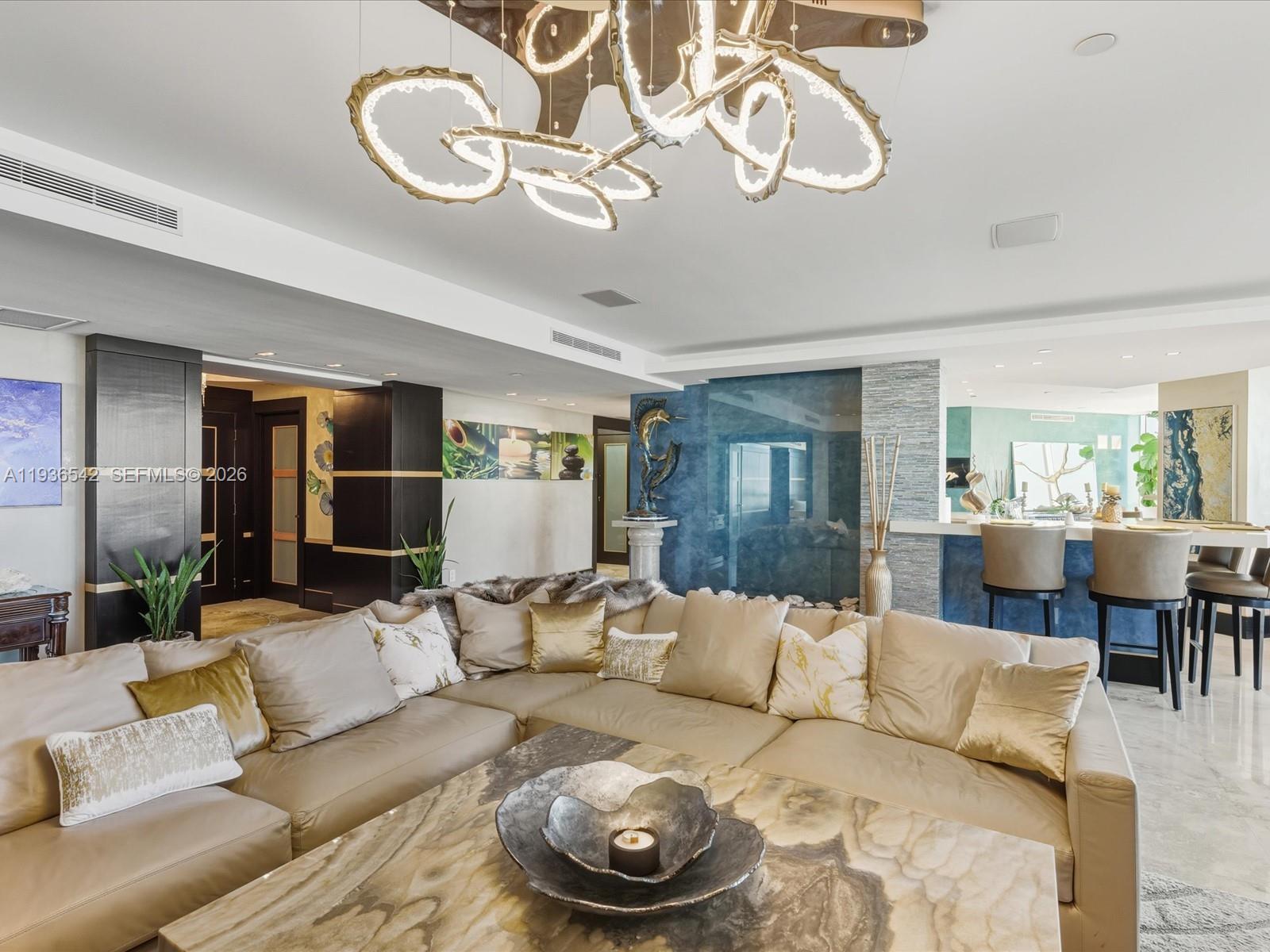 TRUMP ROYALE CONDO - Residential