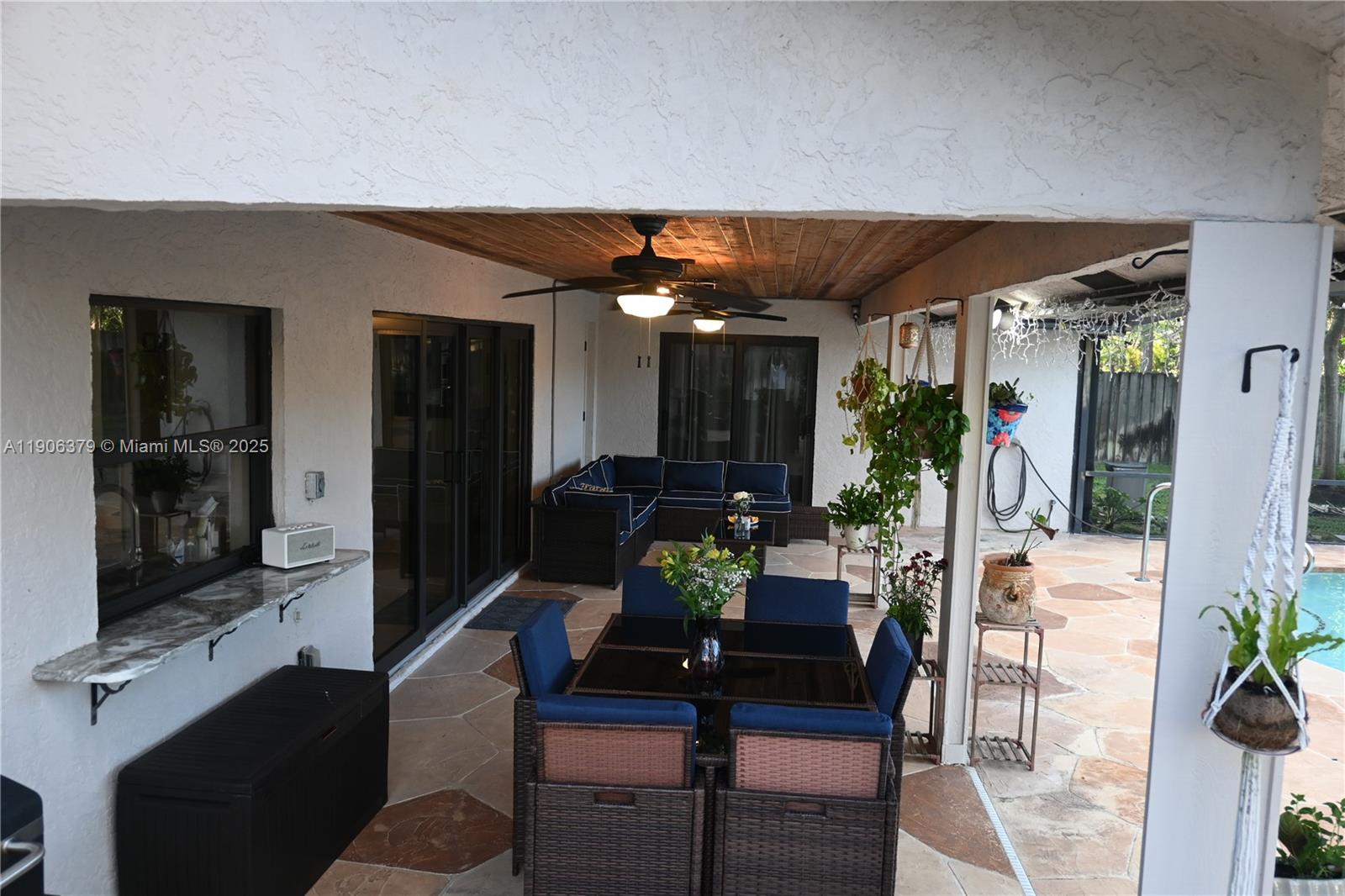 SUGAR POND MANOR OF WELLI - Residential Lease