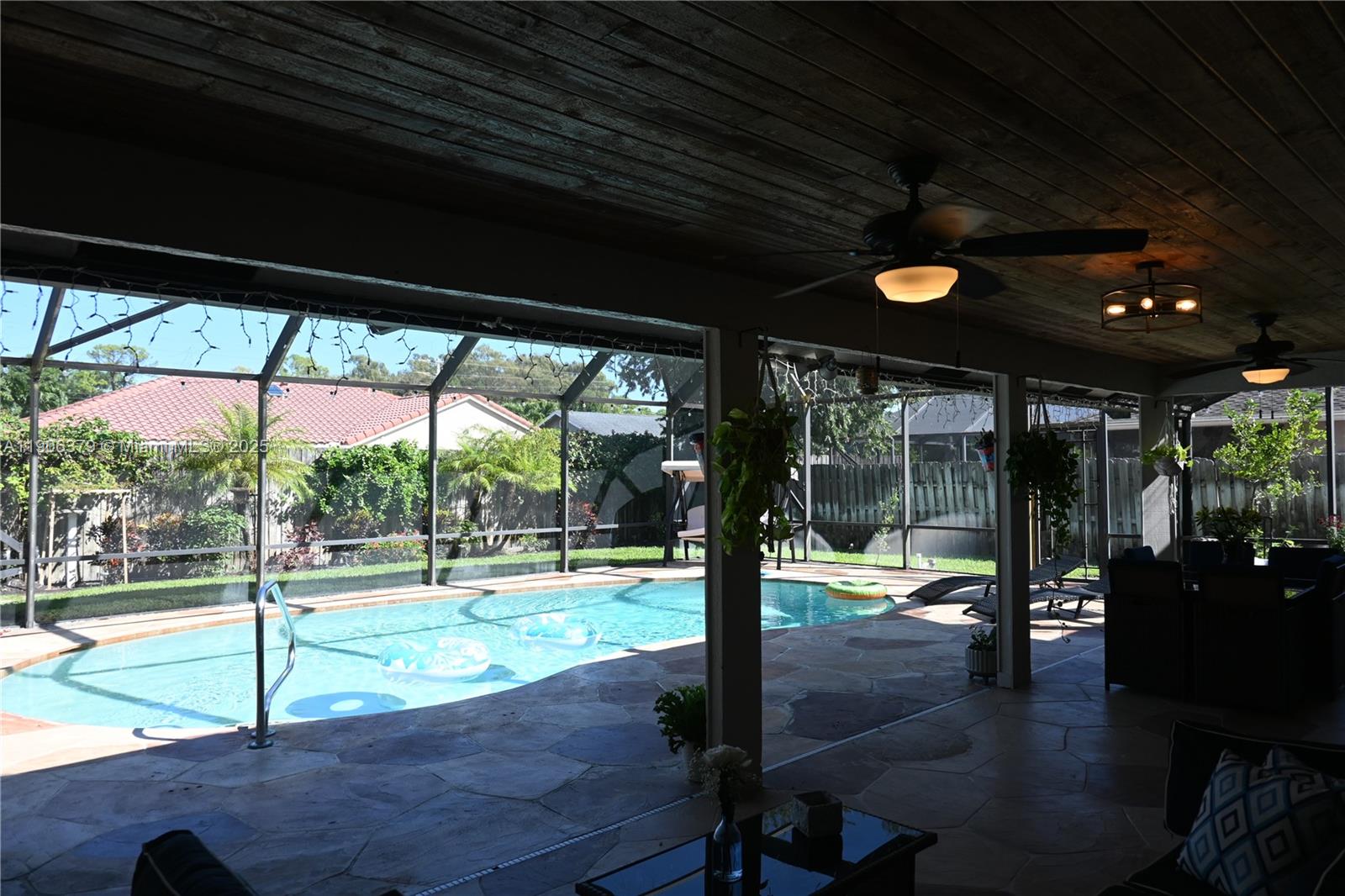 SUGAR POND MANOR OF WELLI - Residential Lease