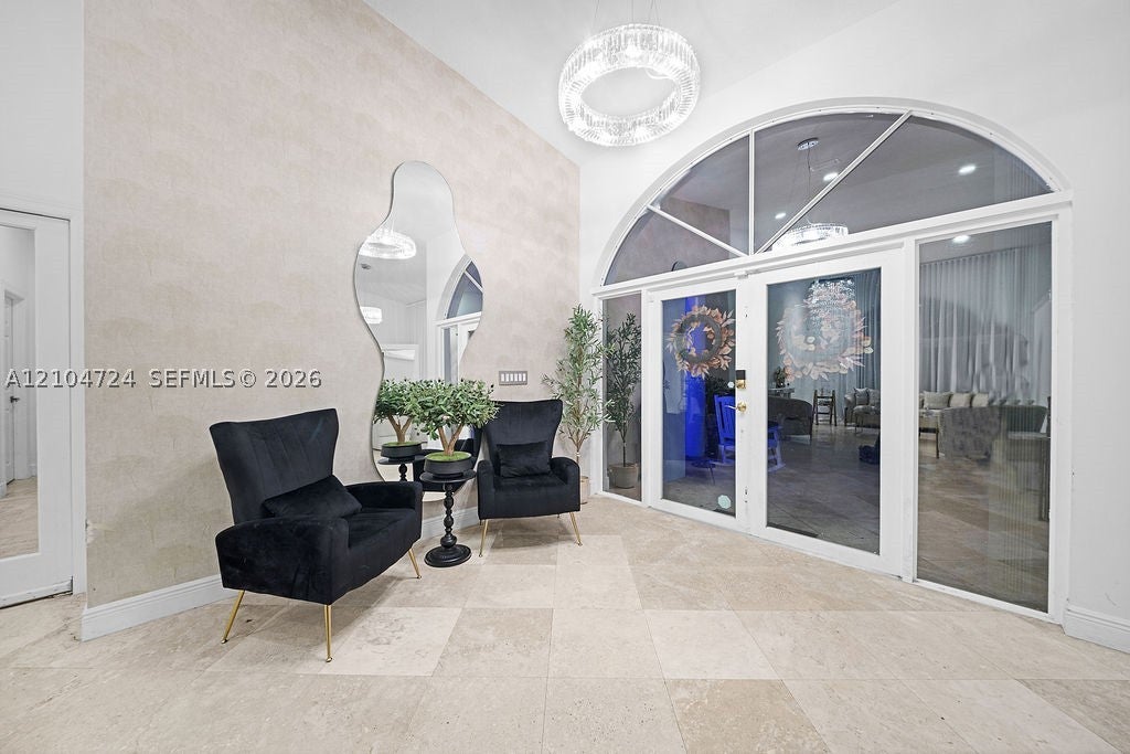 5750 SW 67th Ave