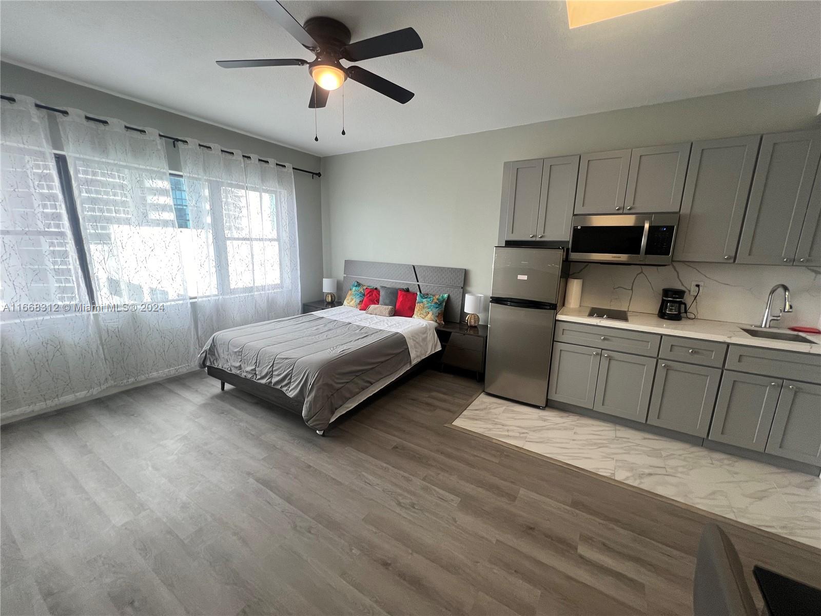 6345 Collins Ave unit PH41 Miami Beach FL 33141 .DIRECT OCEAN FRONT studio with ocean views! The UNIT has a remodeled kitchen with a granite countertop,new flooring, new stainless steel stove, refrigerator, and microwave. Fully furnished with a large walk-in closet! Ready to live in or for RENTAL! AIRBNB WELCOME! The HOA fee is $690 and covers electricity, cable, internet, water, trash, 24-hour security service, valet parking, and pool service!
Only one block from Millionaires’ Row and less than 15 minutes from South Beach! There are many restaurants, Publix, and grocery stores—all within walking distance. Relax and enjoy resort-style living or take a great opportunity for investment! Call the listing agent or use the ShowingTime app.