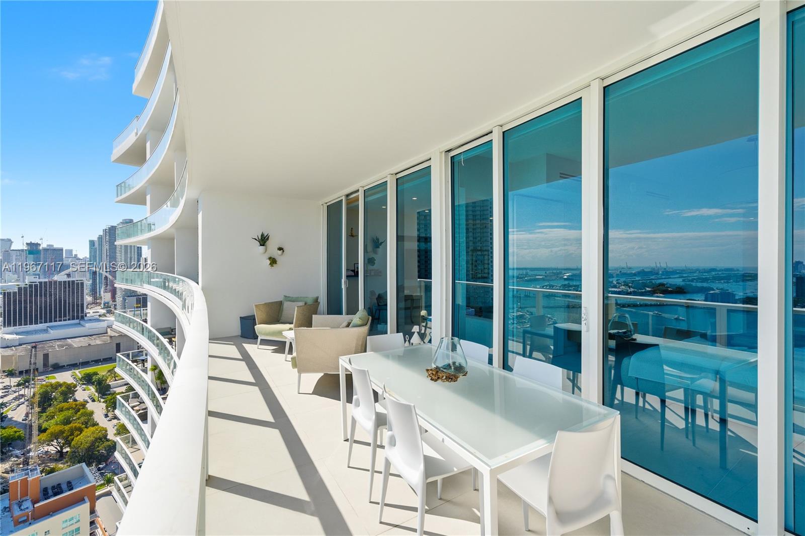 PARAMOUNT BAY CONDO - Residential