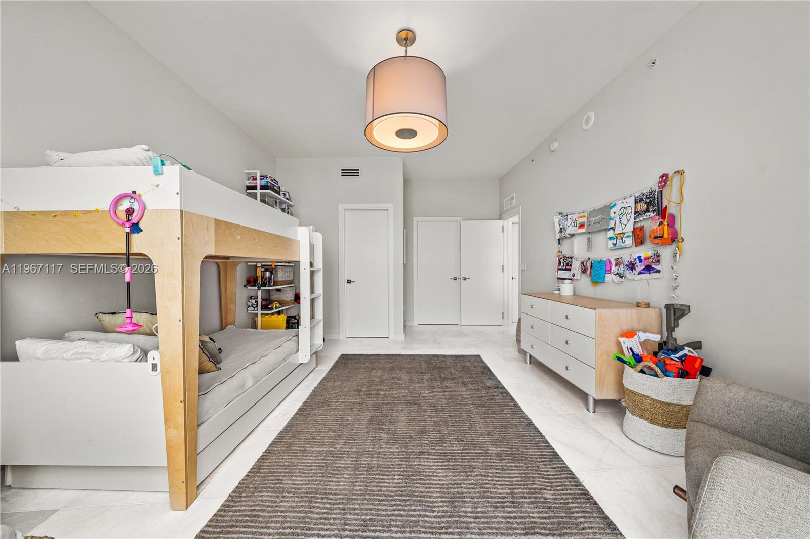 PARAMOUNT BAY CONDO - Residential