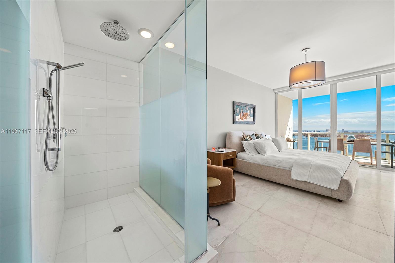 PARAMOUNT BAY CONDO - Residential