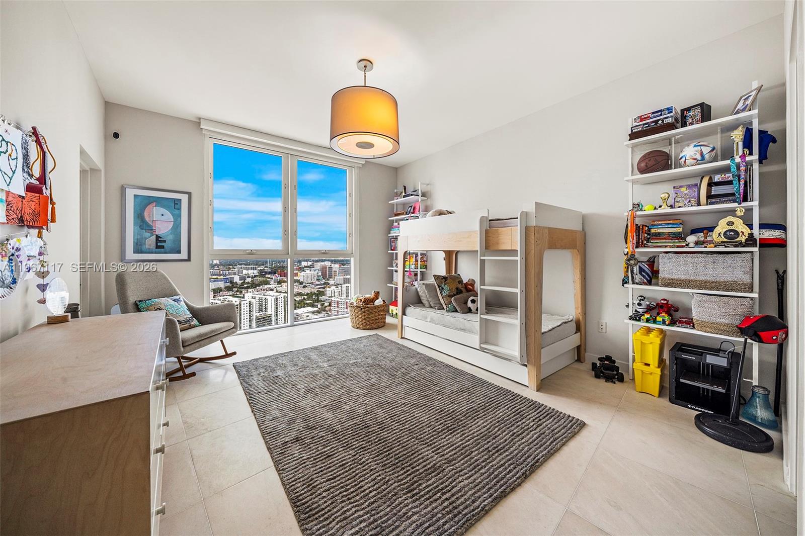 PARAMOUNT BAY CONDO - Residential