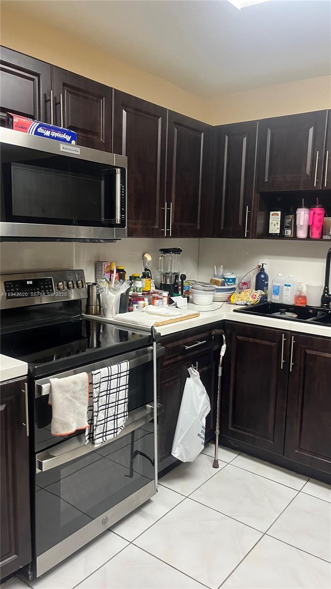 21ST CENTURY HOMES 3RD SE - Residential