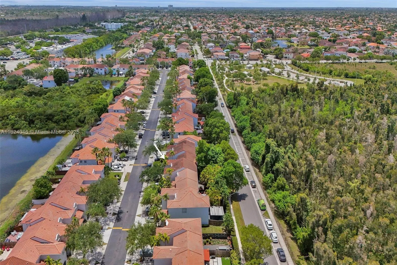 Miami, Florida 33194, United States, 3 Bedrooms Bedrooms, ,3 BathroomsBathrooms,Residential,Active,155958