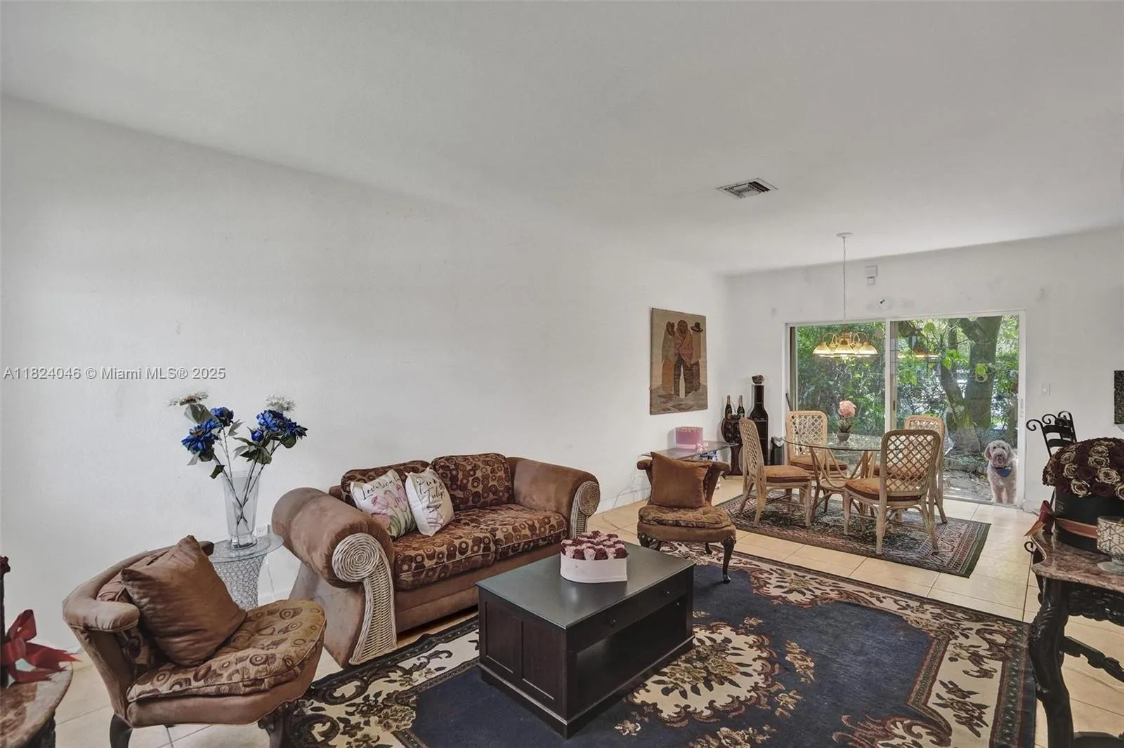 Miami, Florida 33194, United States, 3 Bedrooms Bedrooms, ,3 BathroomsBathrooms,Residential,Active,155958