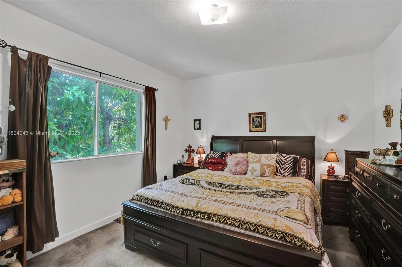 Miami, Florida 33194, United States, 3 Bedrooms Bedrooms, ,3 BathroomsBathrooms,Residential,Active,155958