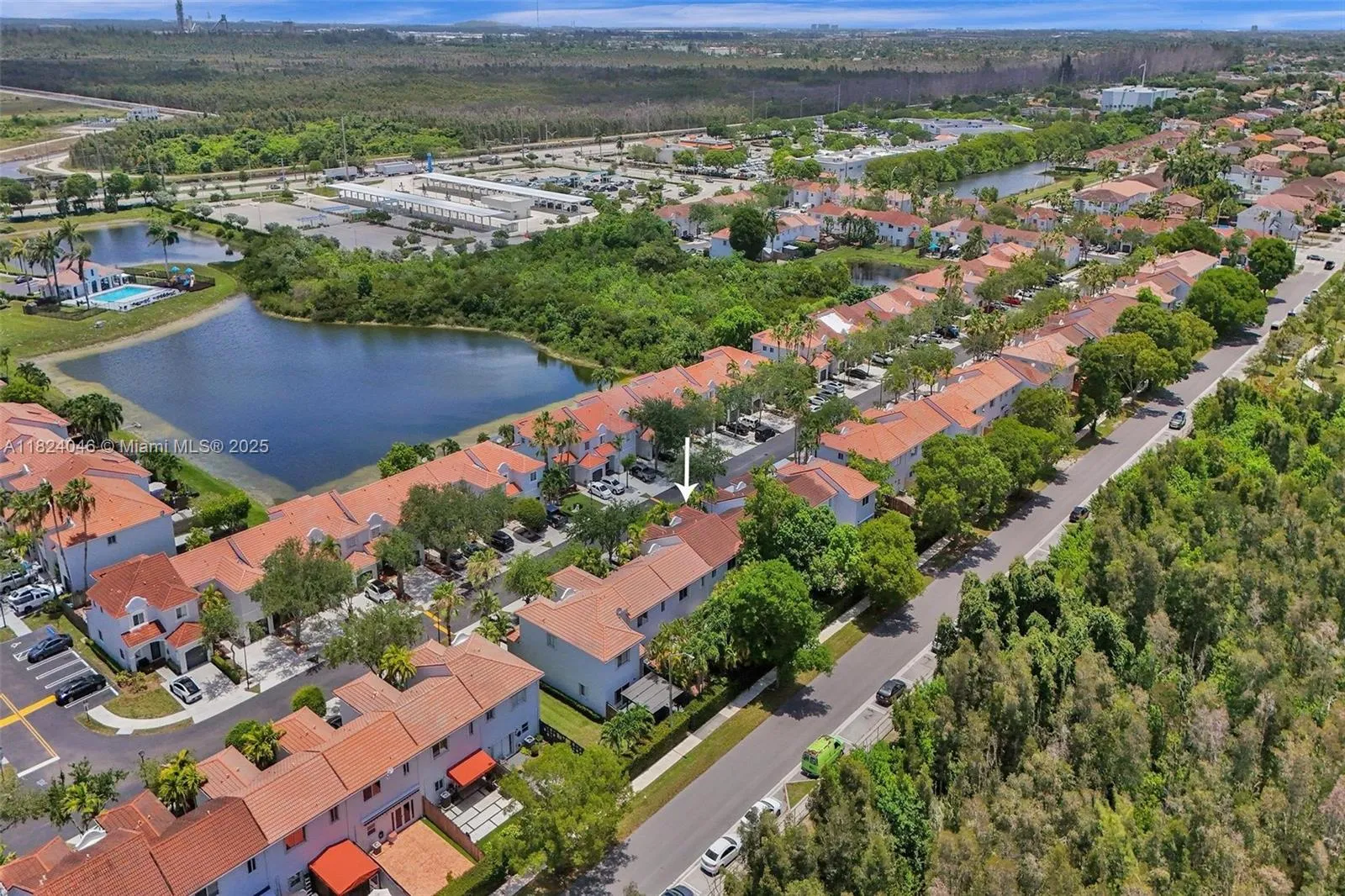 Miami, Florida 33194, United States, 3 Bedrooms Bedrooms, ,3 BathroomsBathrooms,Residential,Active,155958