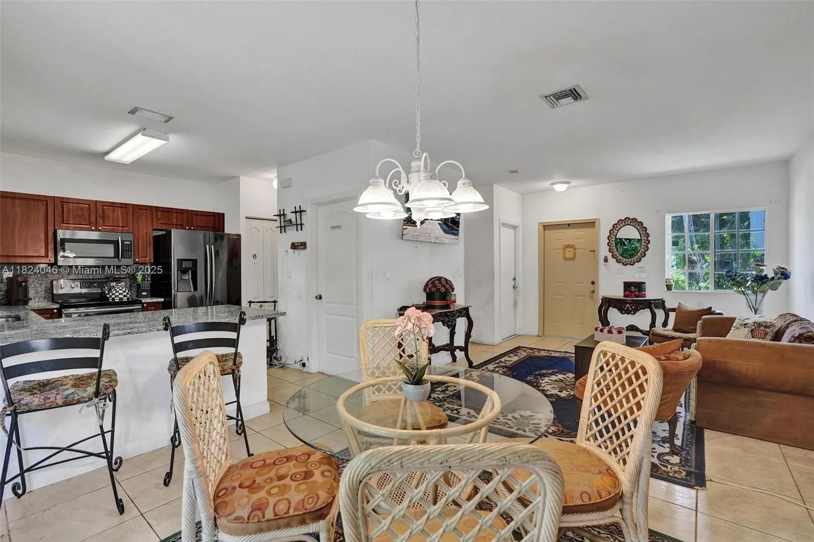 Miami, Florida 33194, United States, 3 Bedrooms Bedrooms, ,3 BathroomsBathrooms,Residential,Active,155958