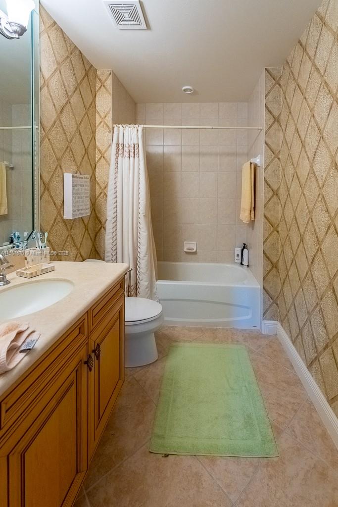 Avellino Isles A Condo - Residential