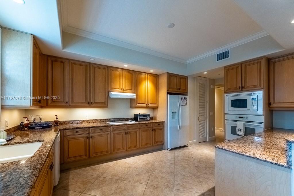 Avellino Isles A Condo - Residential