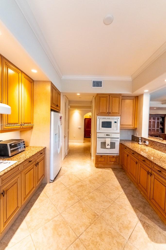 Avellino Isles A Condo - Residential