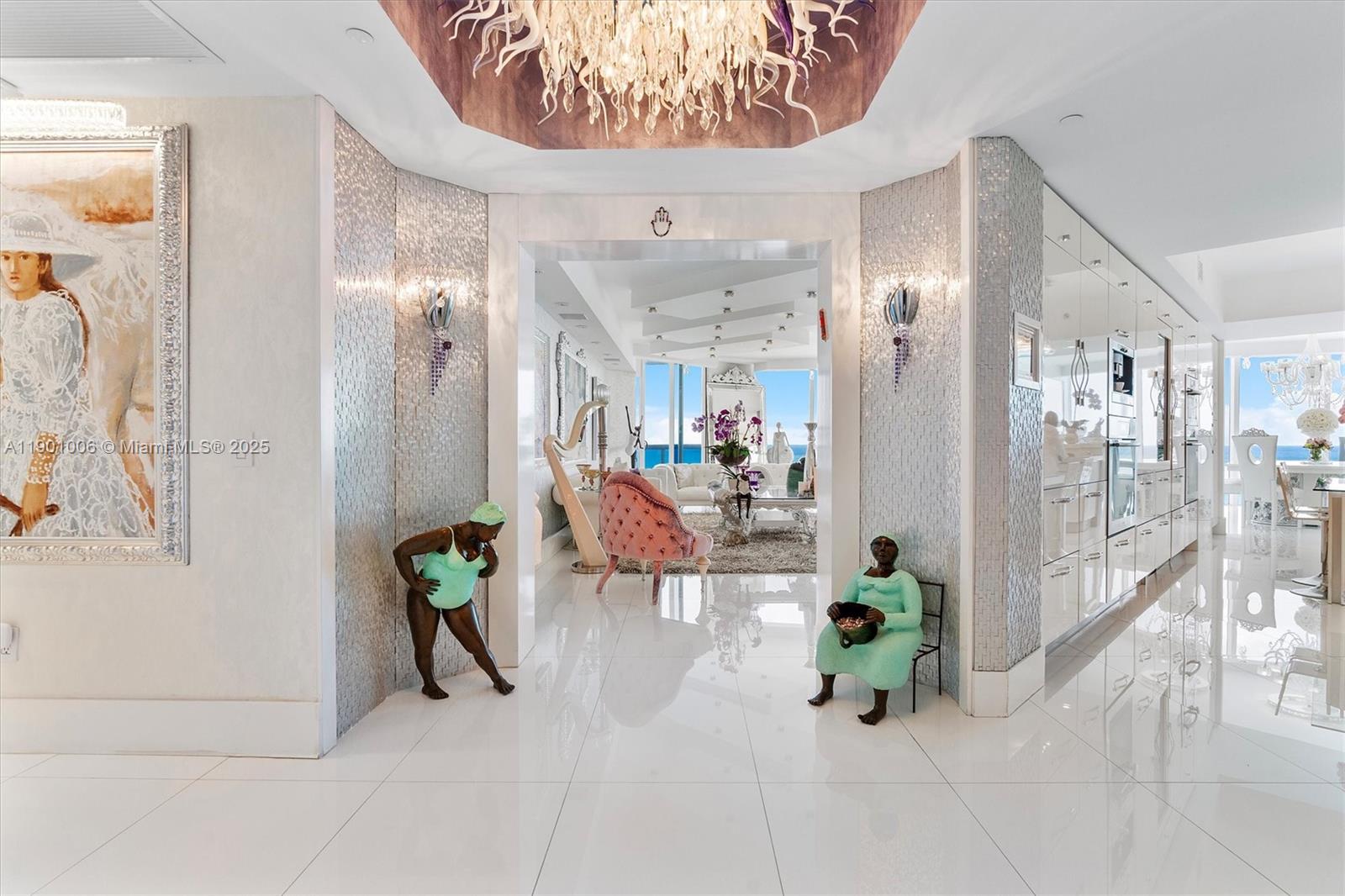 2711 HOLLYWOOD BEACH COND - Residential