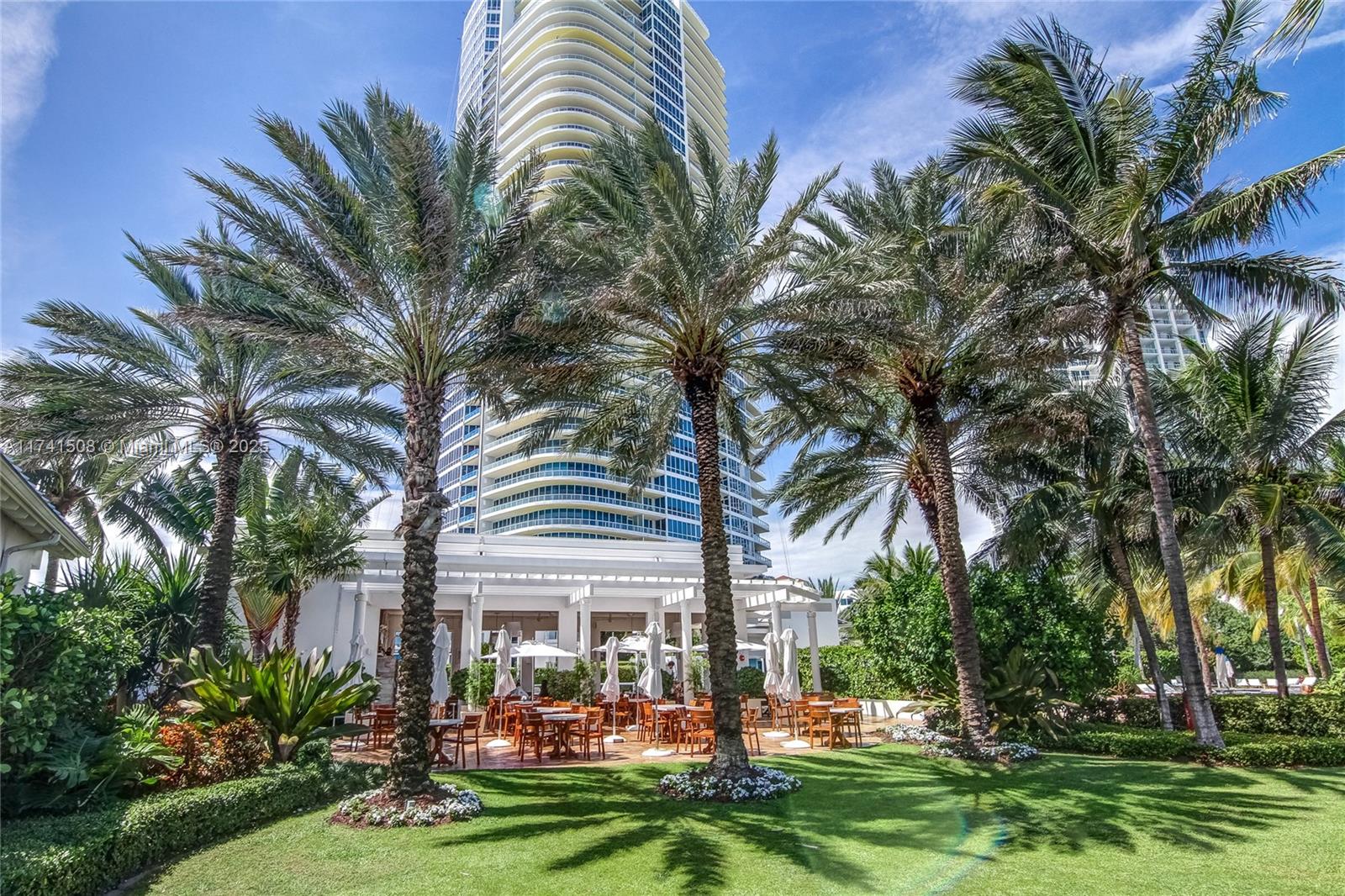 CONTINUUM ON SOUTH BEACH - Residential Lease