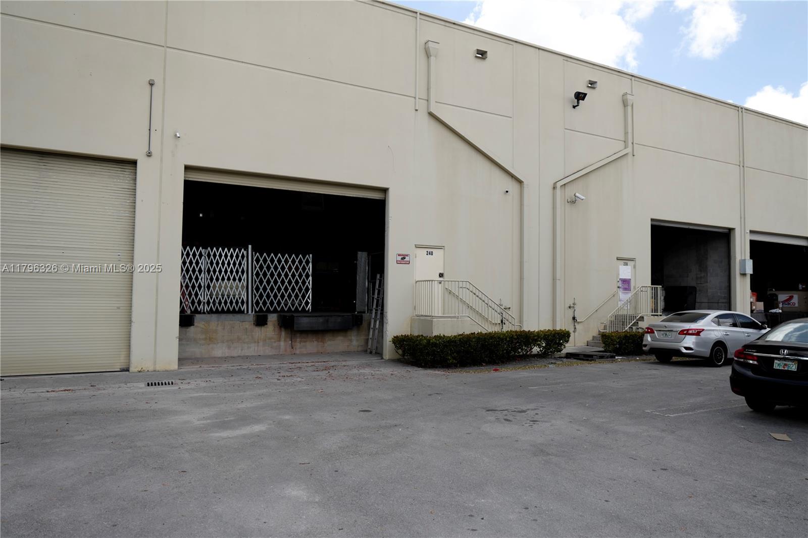 10900 NW 21st St 240