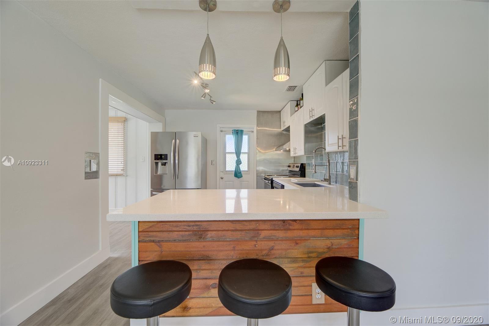 CRESTHAVEN 8 - Residential