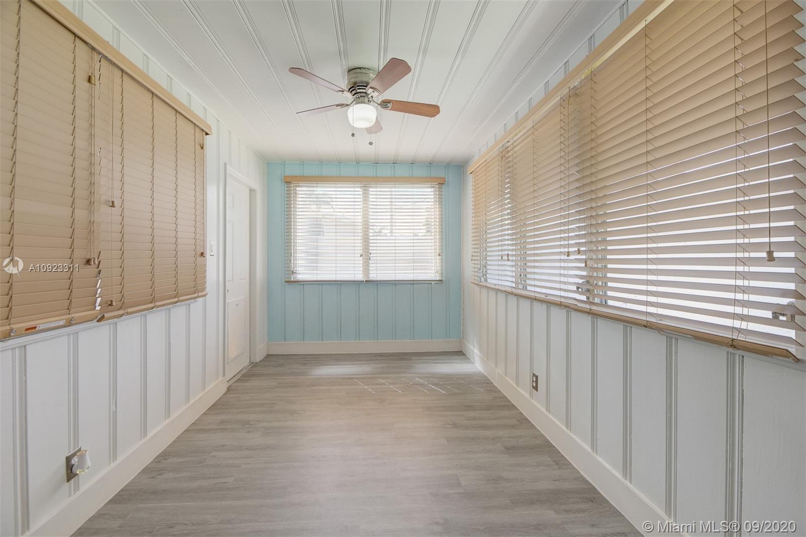 CRESTHAVEN 8 - Residential