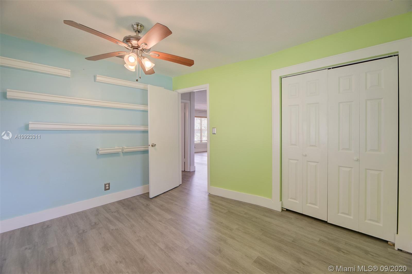 CRESTHAVEN 8 - Residential