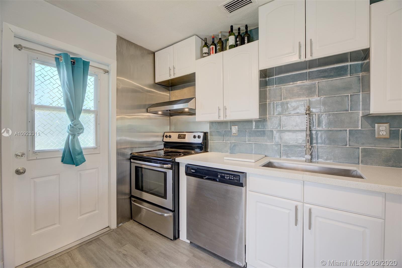 CRESTHAVEN 8 - Residential