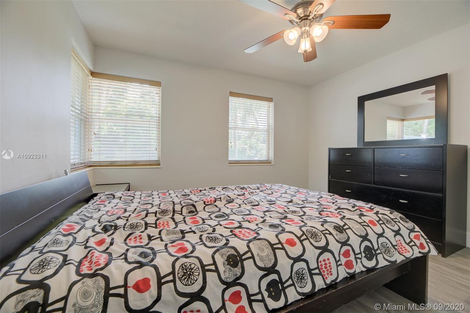 CRESTHAVEN 8 - Residential