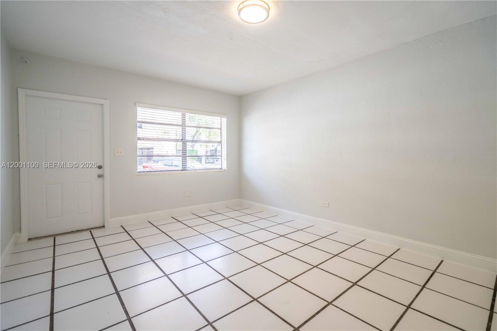 ALTOS DEL MAR - Residential Lease