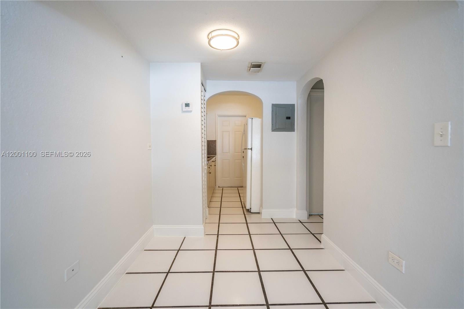 ALTOS DEL MAR - Residential Lease