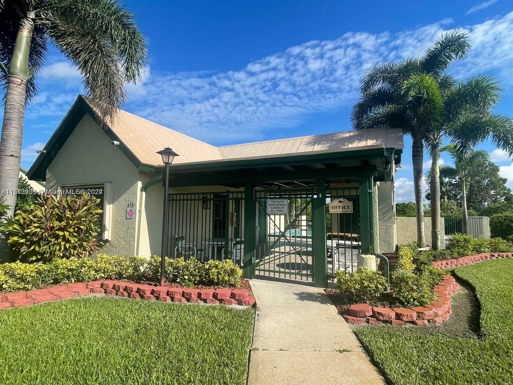 Photo of 798 SW Claudia Ave #798, Port Saint Lucie, FL 34953 (MLS # A11512931)