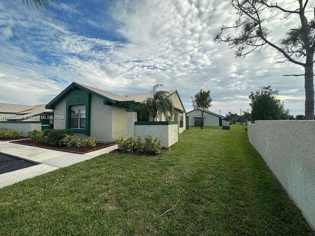 Photo of 798 SW Claudia Ave #798, Port Saint Lucie, FL 34953 (MLS # A11512931)